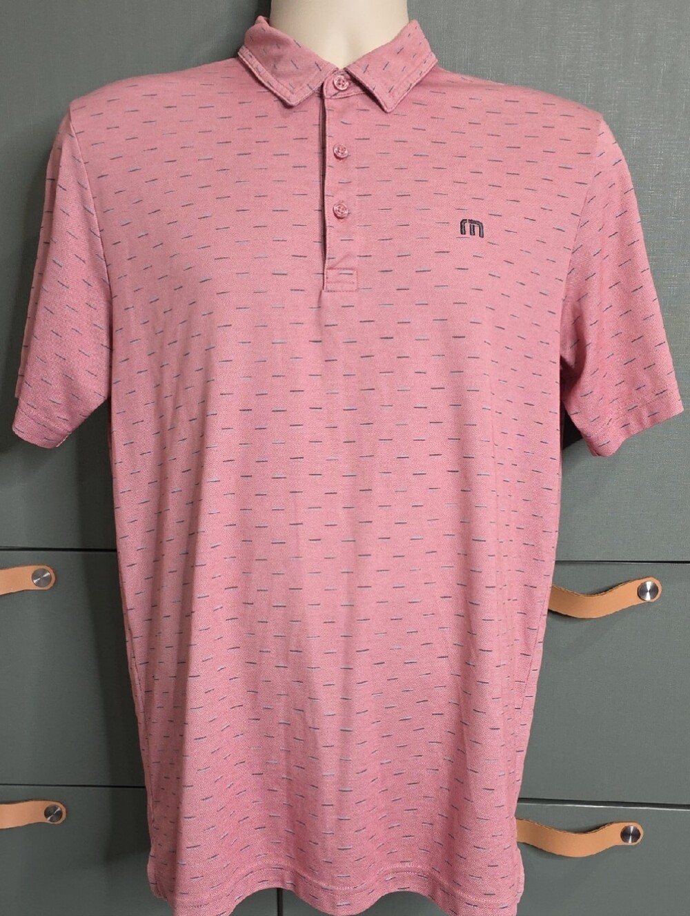 745. Travis Mathew Colorful City Golf Polo Medium Heather Earth Red